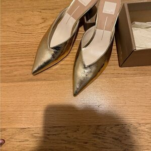 Dolce Vita Women’s 8.5 gold mules